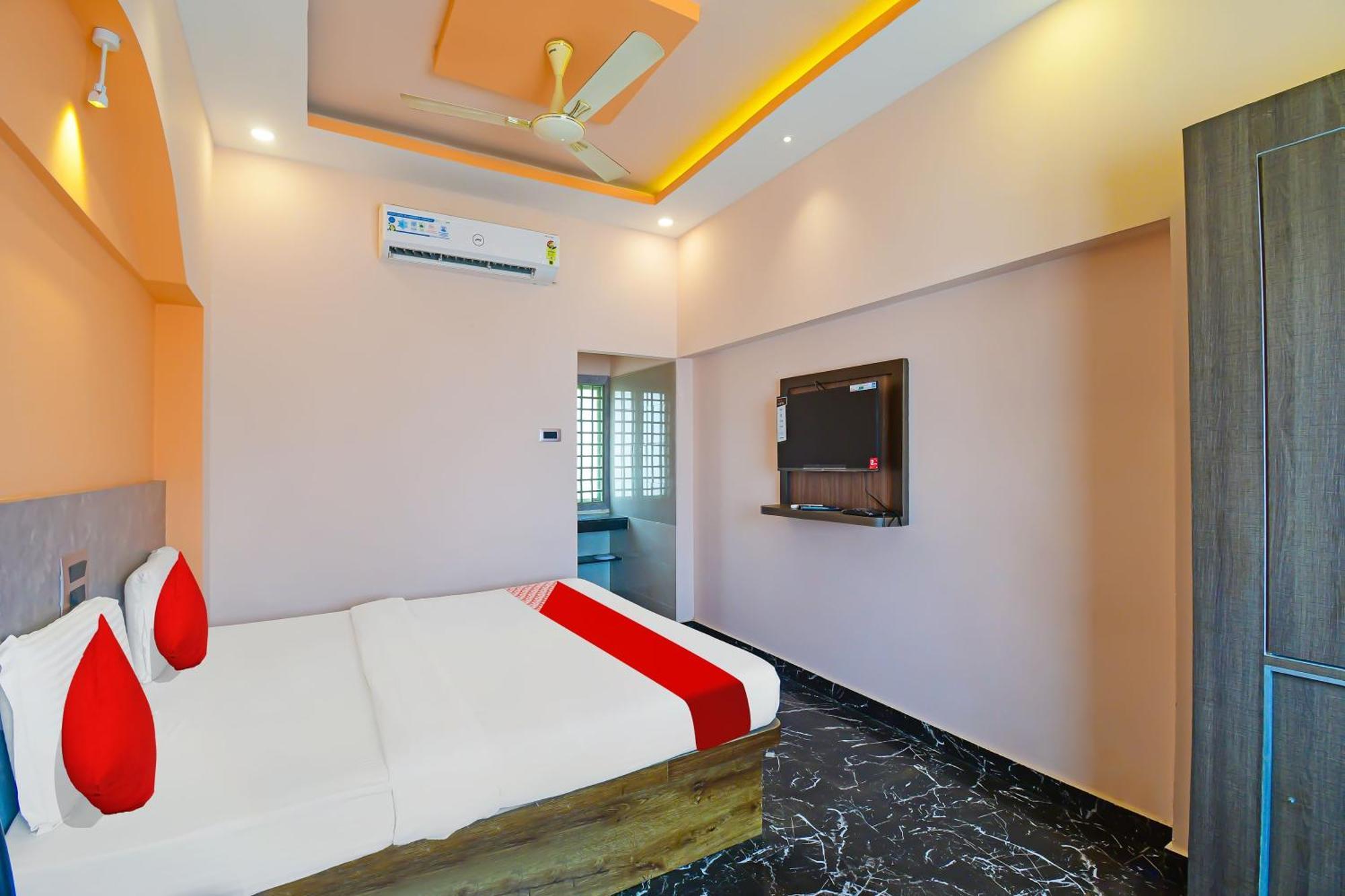 Oyo Flagship Hotel Sea Garden Puri Exterior foto